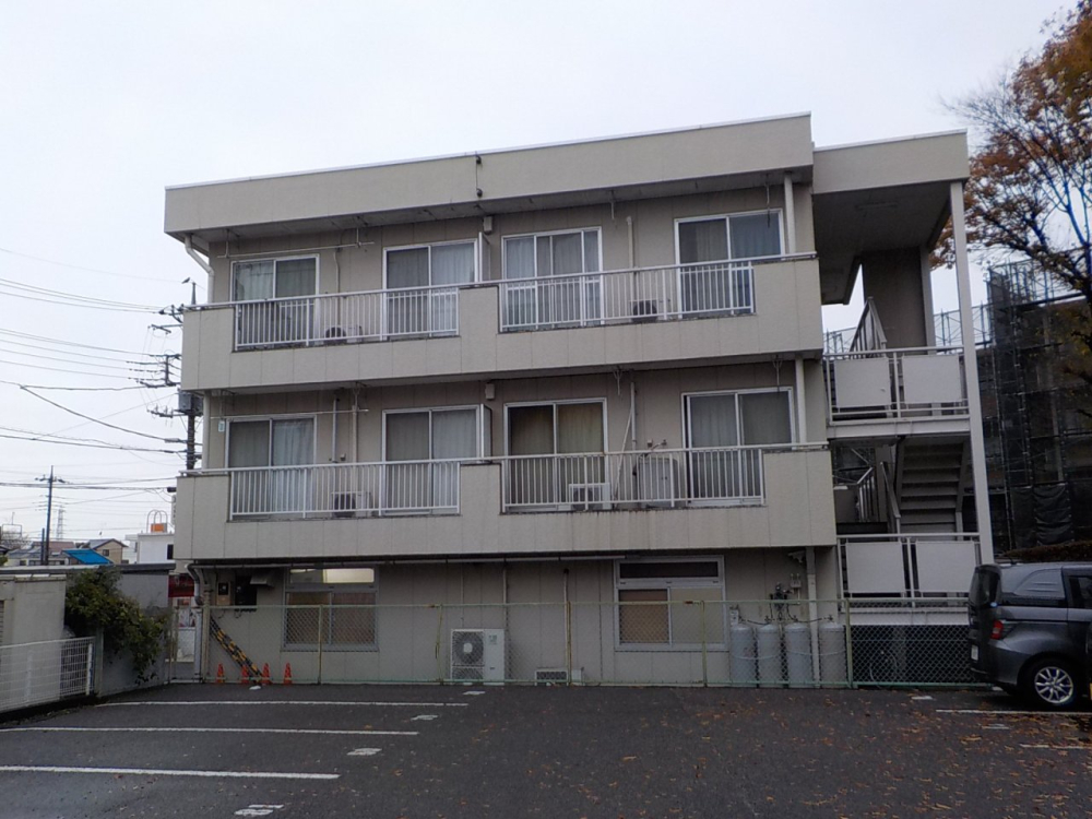 賃貸住宅外壁他修繕工事　施工前