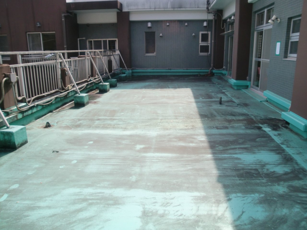 福祉施設防水工事　施工前